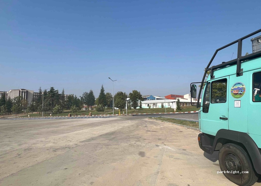 (22030) İskender - Unnamed Road — foto