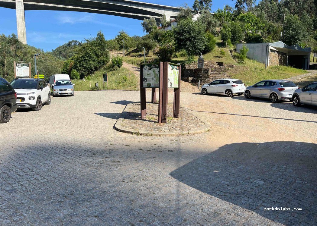 (4585) Paredes - Rua da Portela da Senhora — foto