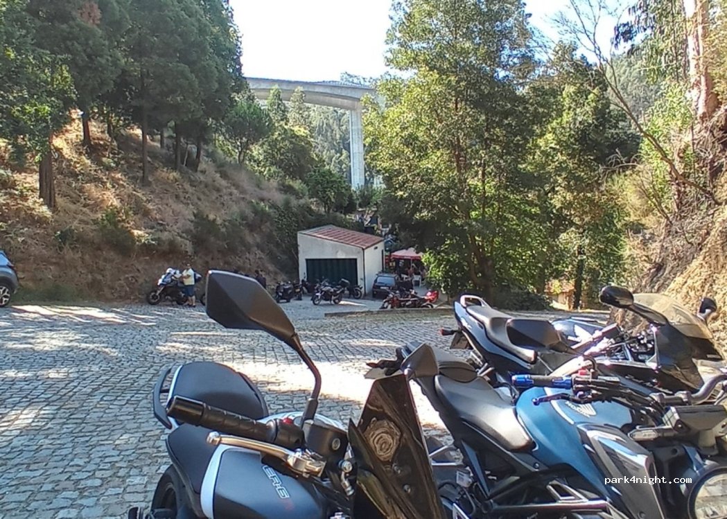 (4585) Paredes - Rua da Portela da Senhora — foto 2