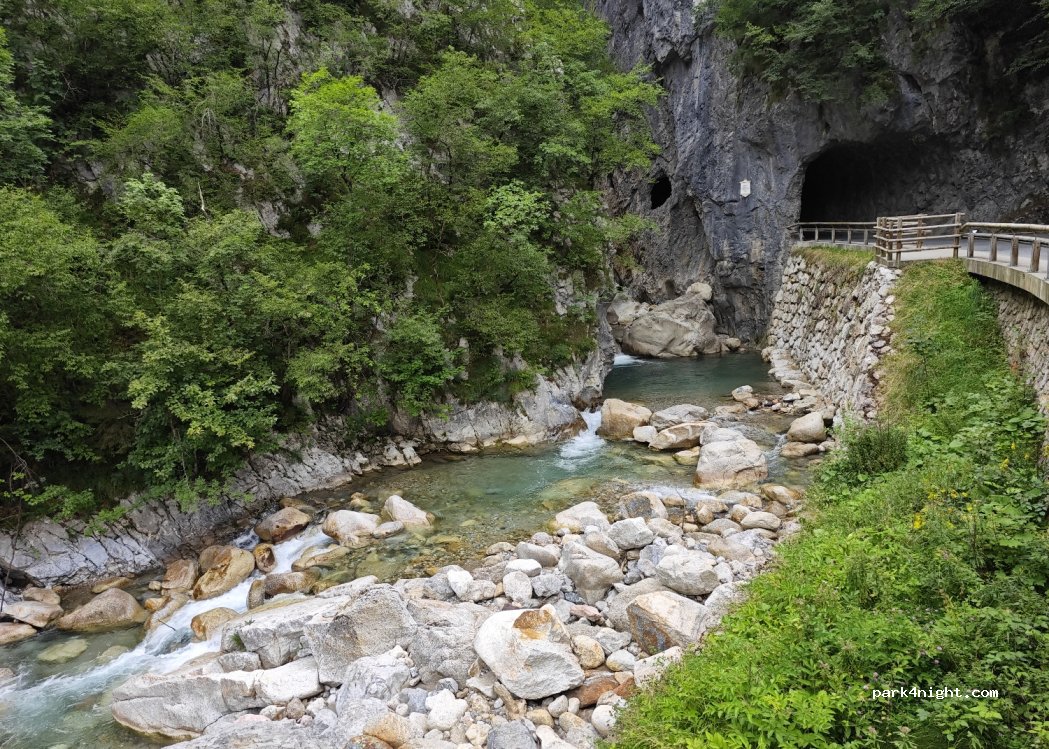 (4290) Tržič - Unnamed Road — foto 2