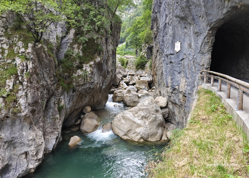 (4290) Tržič - Unnamed Road — foto 3