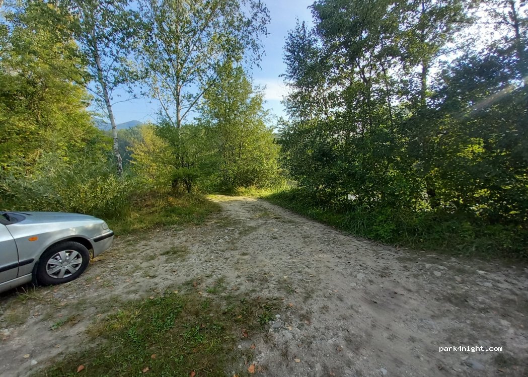 (038 52) Sučany - Unnamed Road — foto