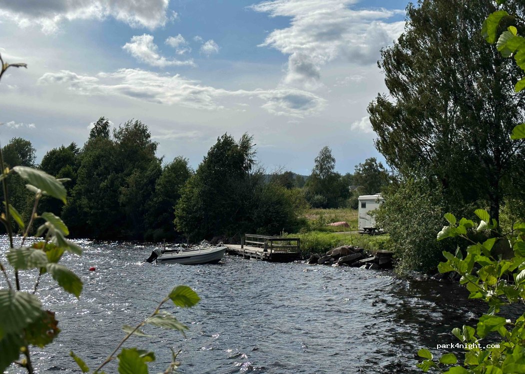 (686 93) Stöpafors - Unnamed Road — foto 3