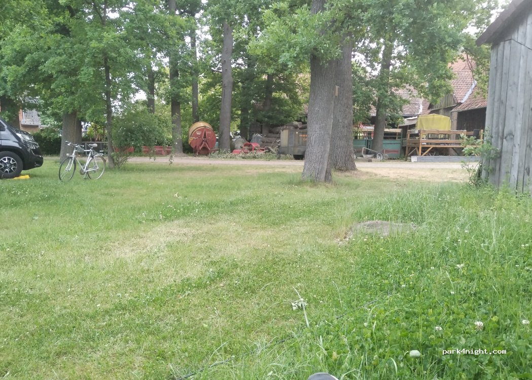 Draußen in Höfen — foto 3
