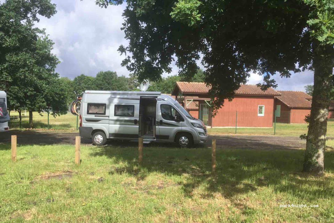 (40210) Labouheyre - D626 — foto 2