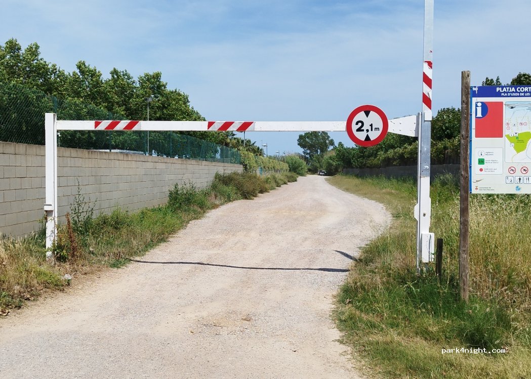 (17130) Sant Martí d'Empúries - — foto 2