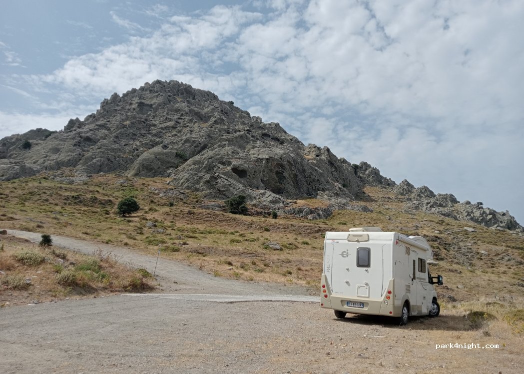 (814 00) Mirina - unnamed road — foto