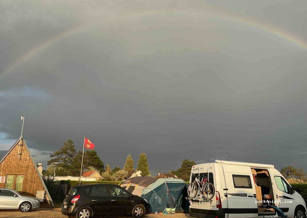 Camping municipal de Saint Jean le Thomas — foto