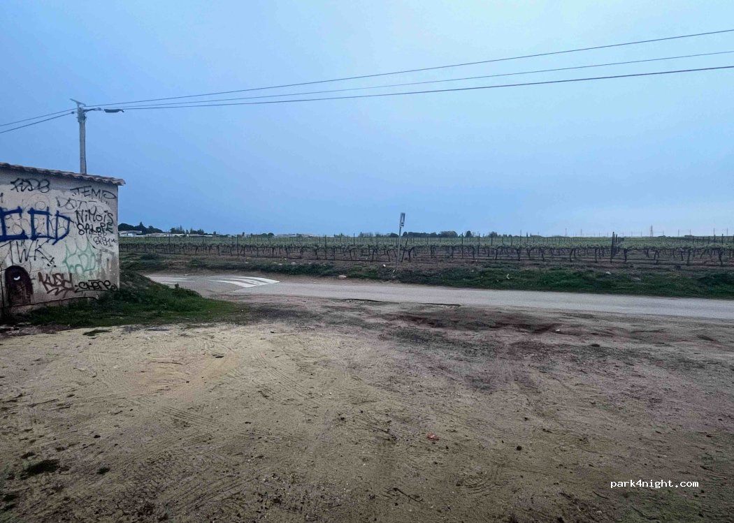 () Saint-Brès - Unnamed Road — foto