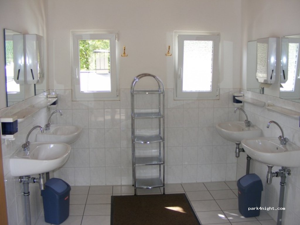 (54347) Neumagen-Dhron - 18-19 Moselstraße — foto 2
