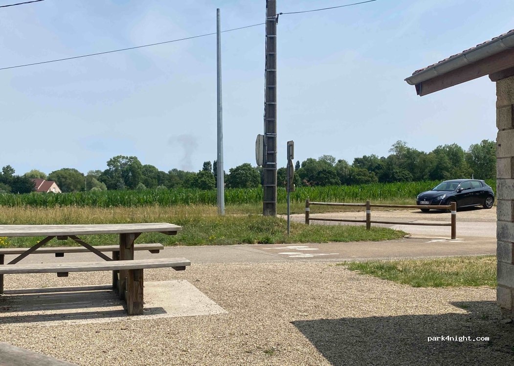 (21200) Levernois - 1 Voie Communale du Poil — foto 2
