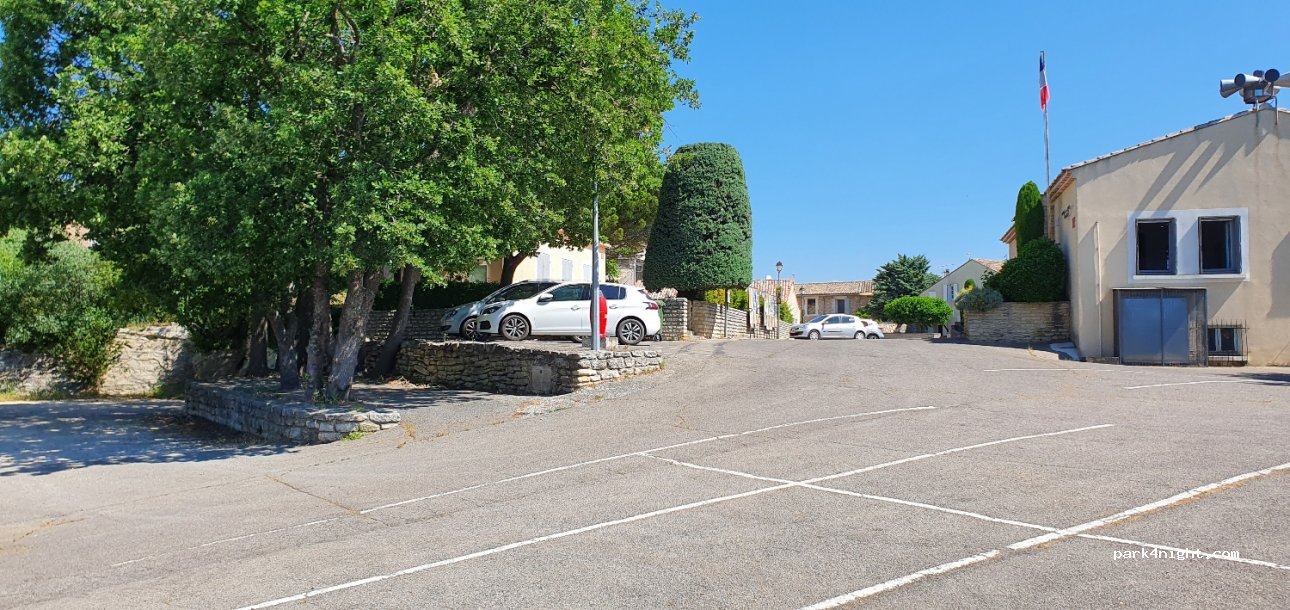 (84220) Goult - Chemin des Écoles — foto