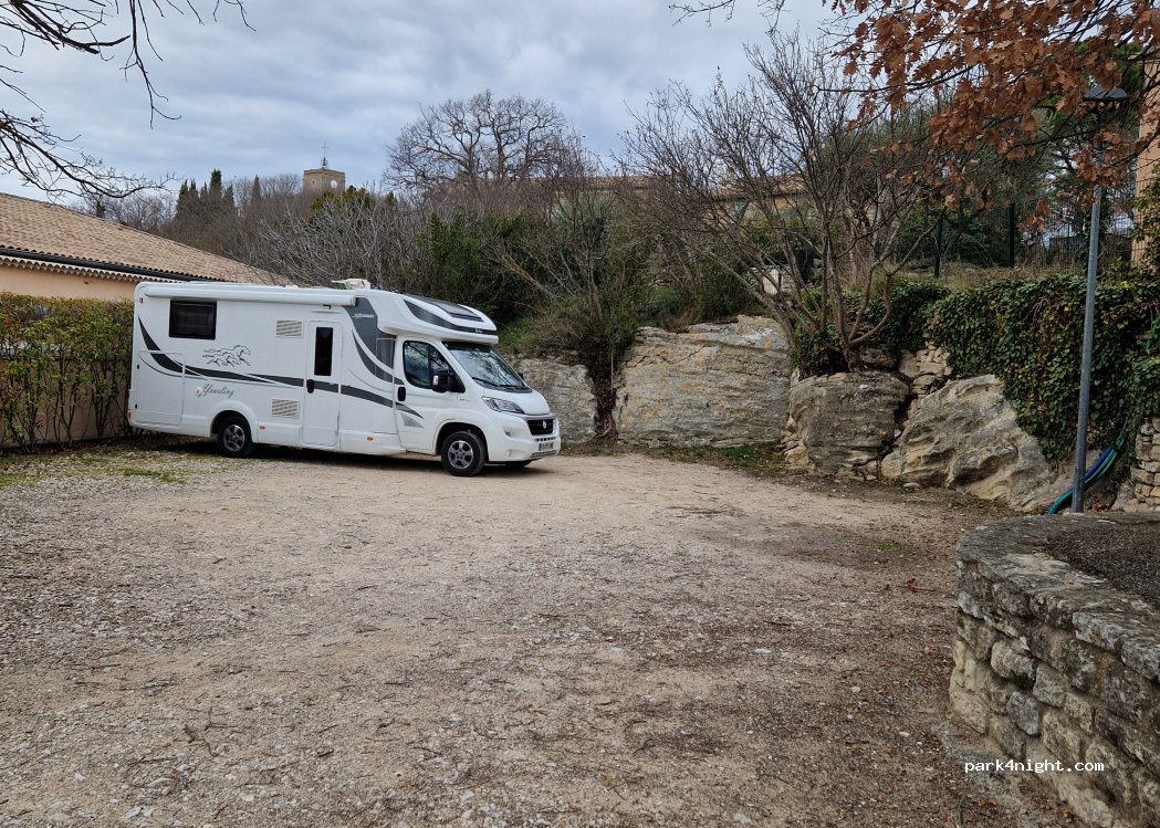 (84220) Goult - Chemin des Écoles — foto 4