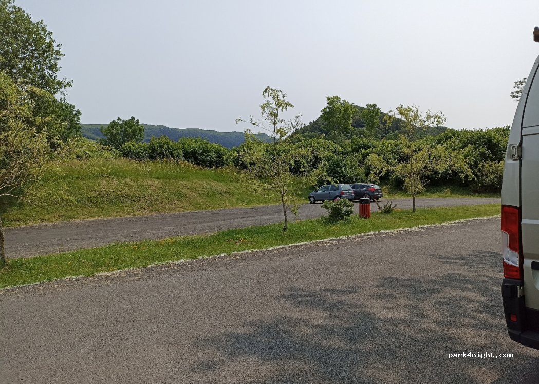 (15400) Cheylade - 5 Les Courbettes — foto