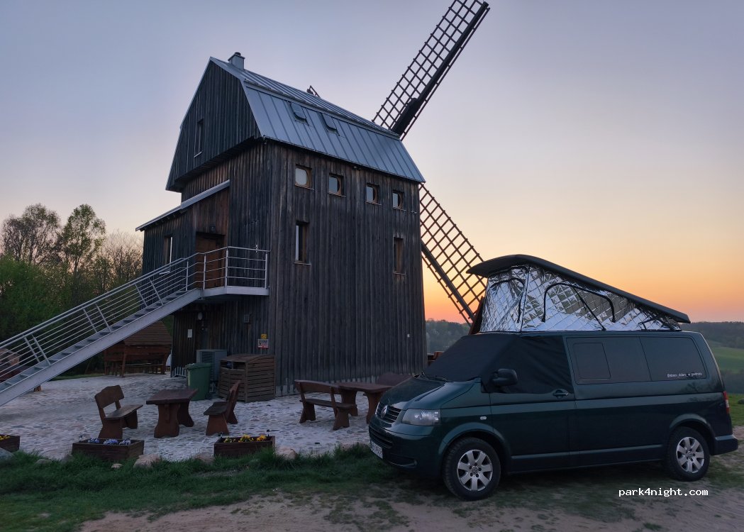 (83-300) Grzebieniec - Unnamed Road — foto 4