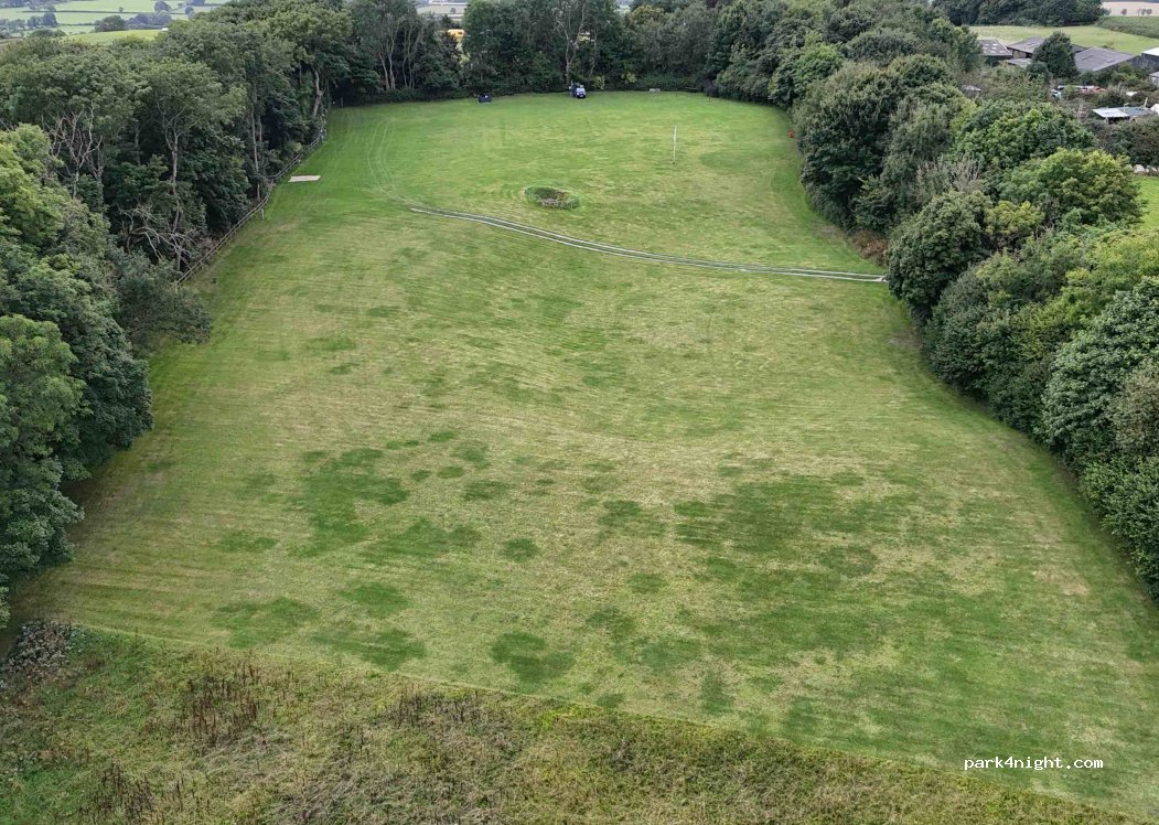 Woodside Field Motorhome Park (CL) — foto 2