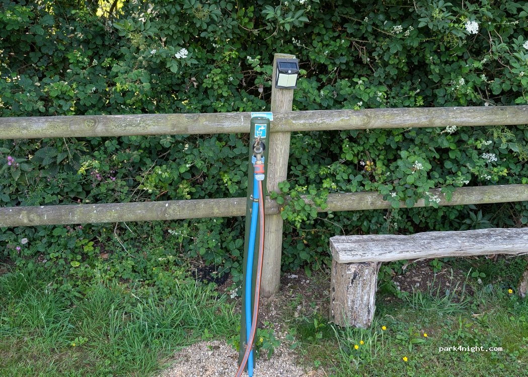 Woodside Field Motorhome Park (CL) — foto 5