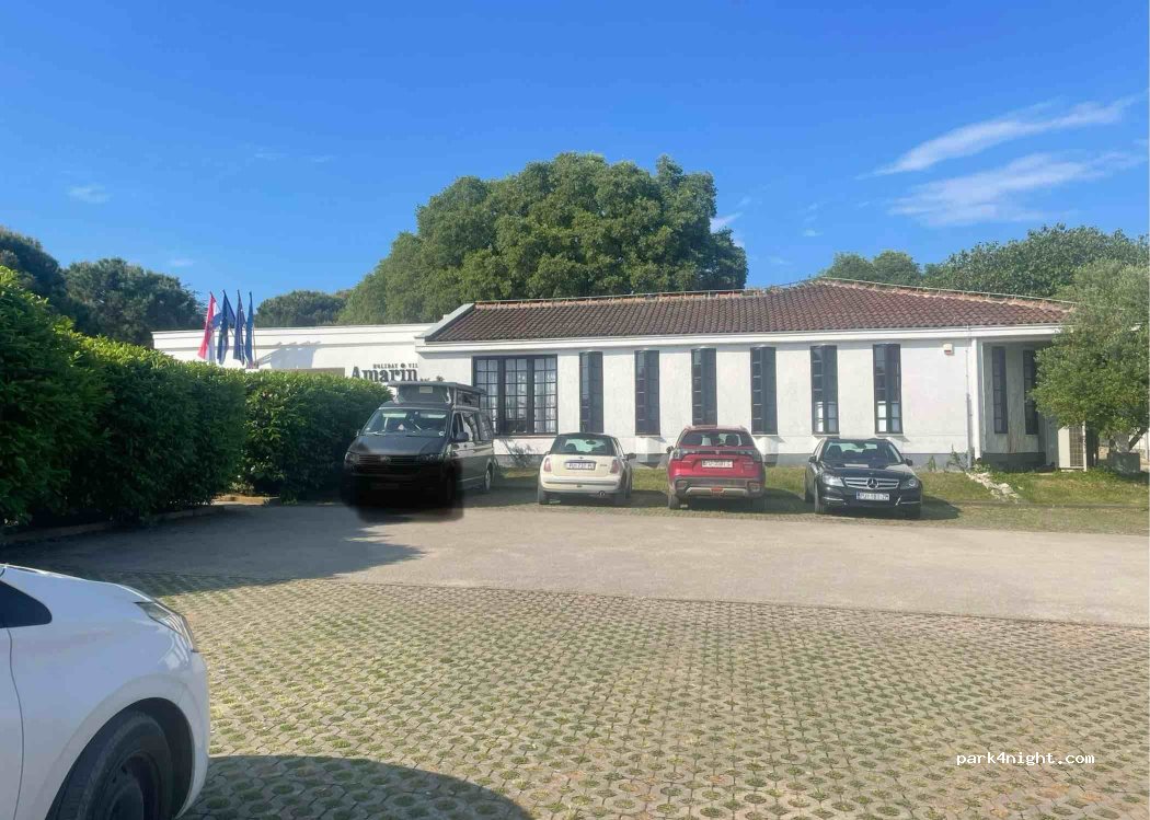(52210) Rovinj - Unnamed Road — foto