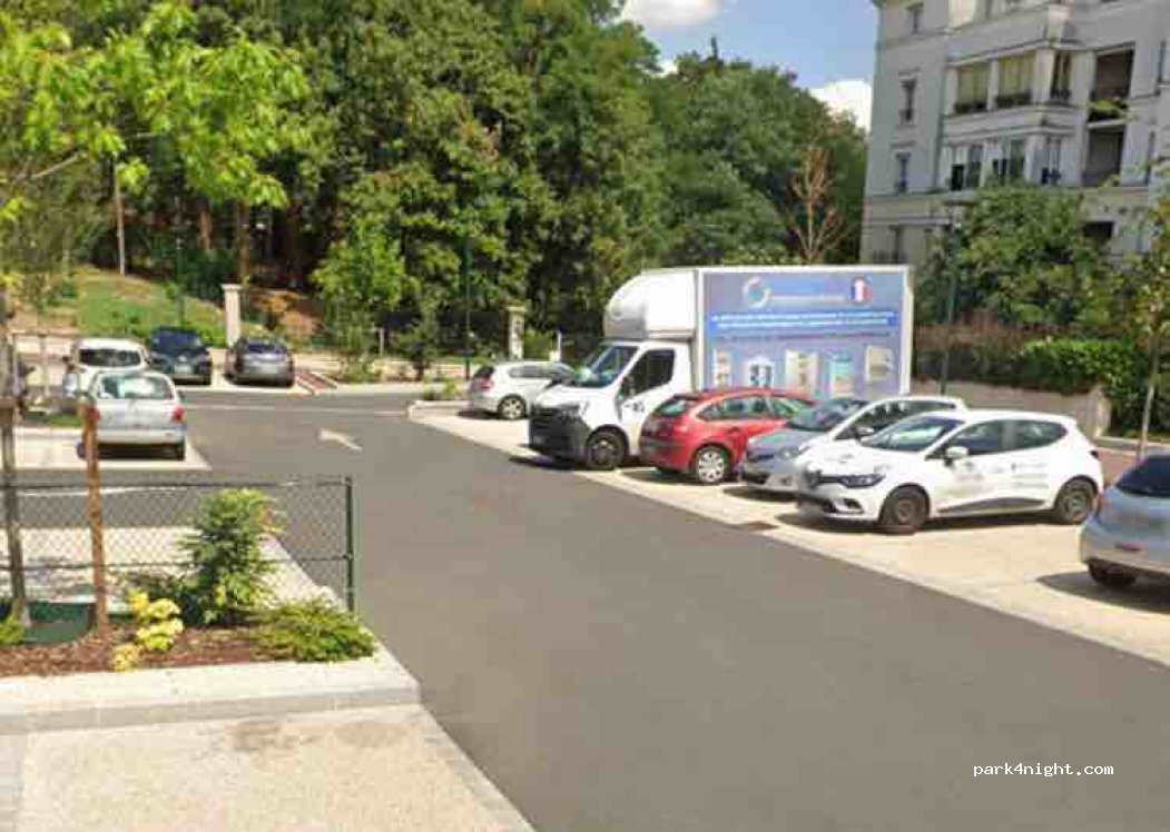 (92350) Le Plessis-Robinson - 8 Rue du Bois des Vallées — foto