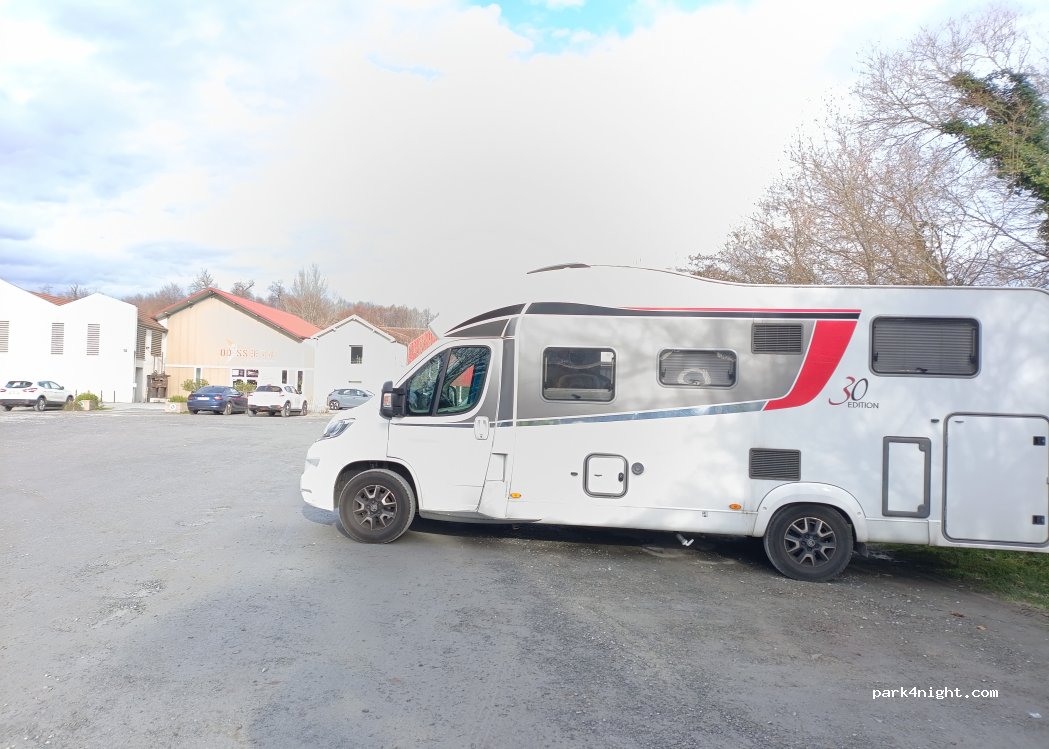 (64000) Pau - 44 Rue Amédée Roussille — foto 3