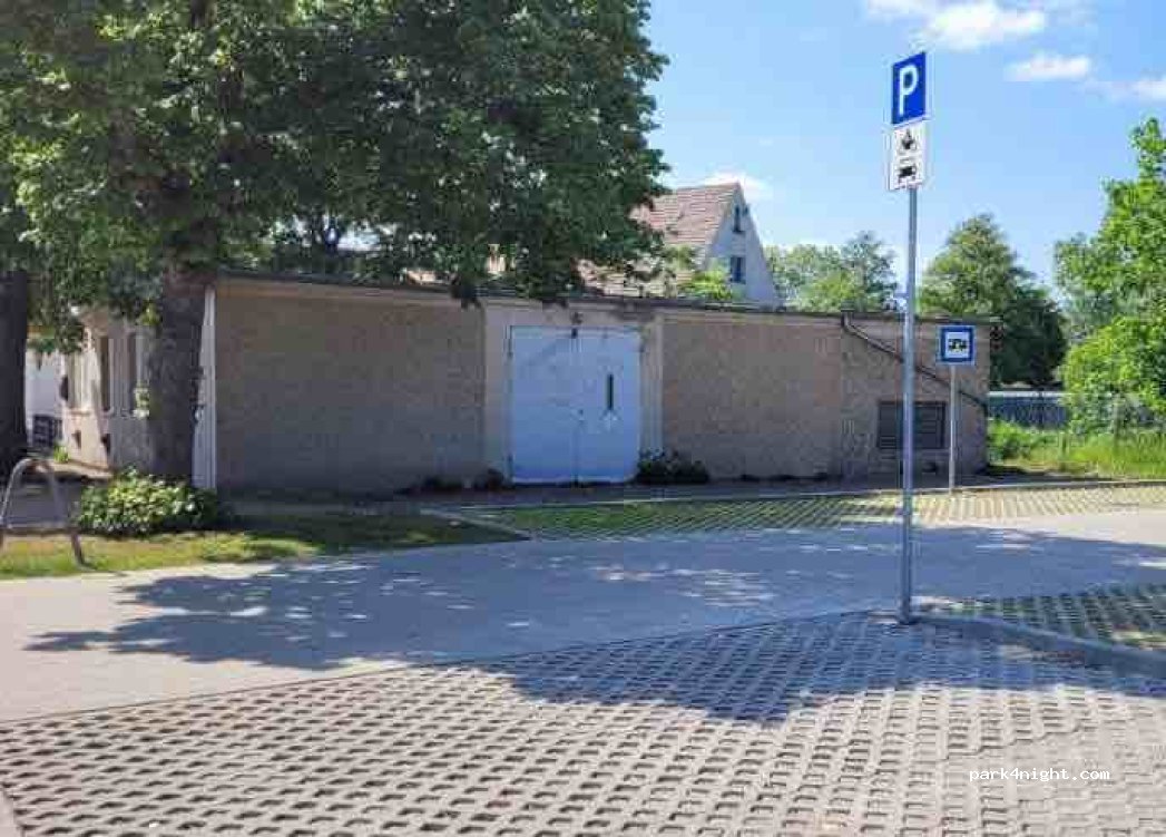 (02997) Wittichenau - 31 Schlossareckplatz — foto 2