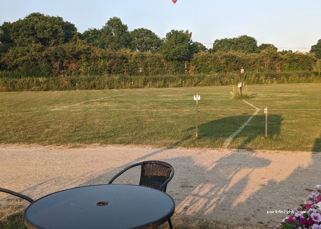 Oakfields Campsite — foto