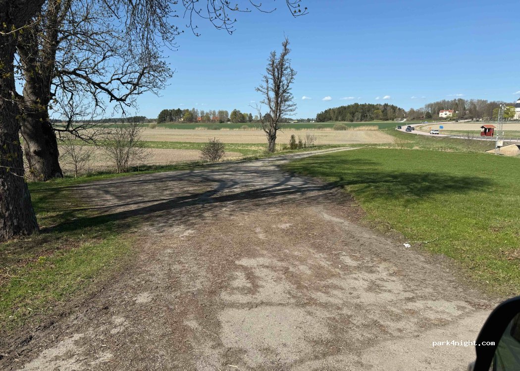 (745 93) Enköping - 55 — foto