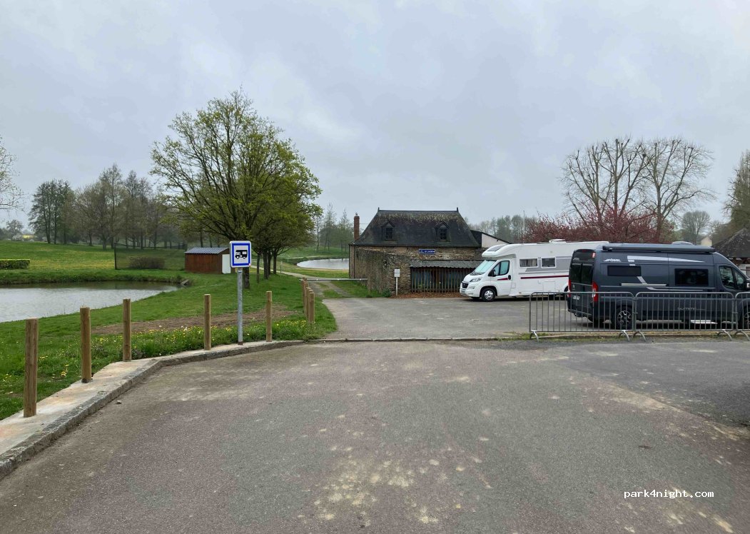 (49520) Combrée - D203 — foto 3