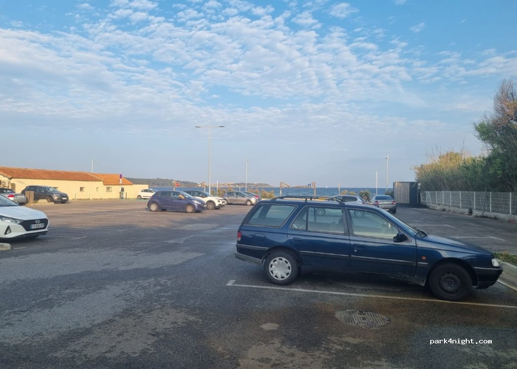(83140) Six-Fours-les-Plages - 73 Corniche du Cros — foto 2