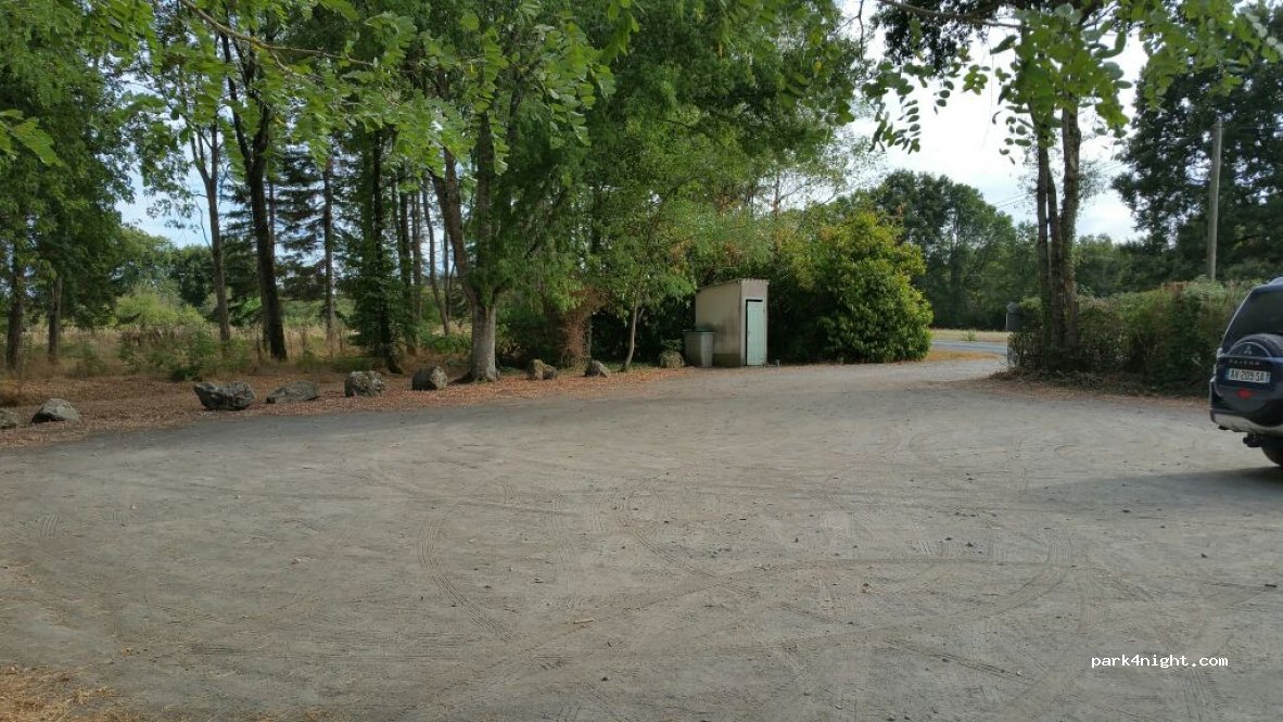 (18160) Chezal-Benoît - 332 Champs des Guigniers — foto 2