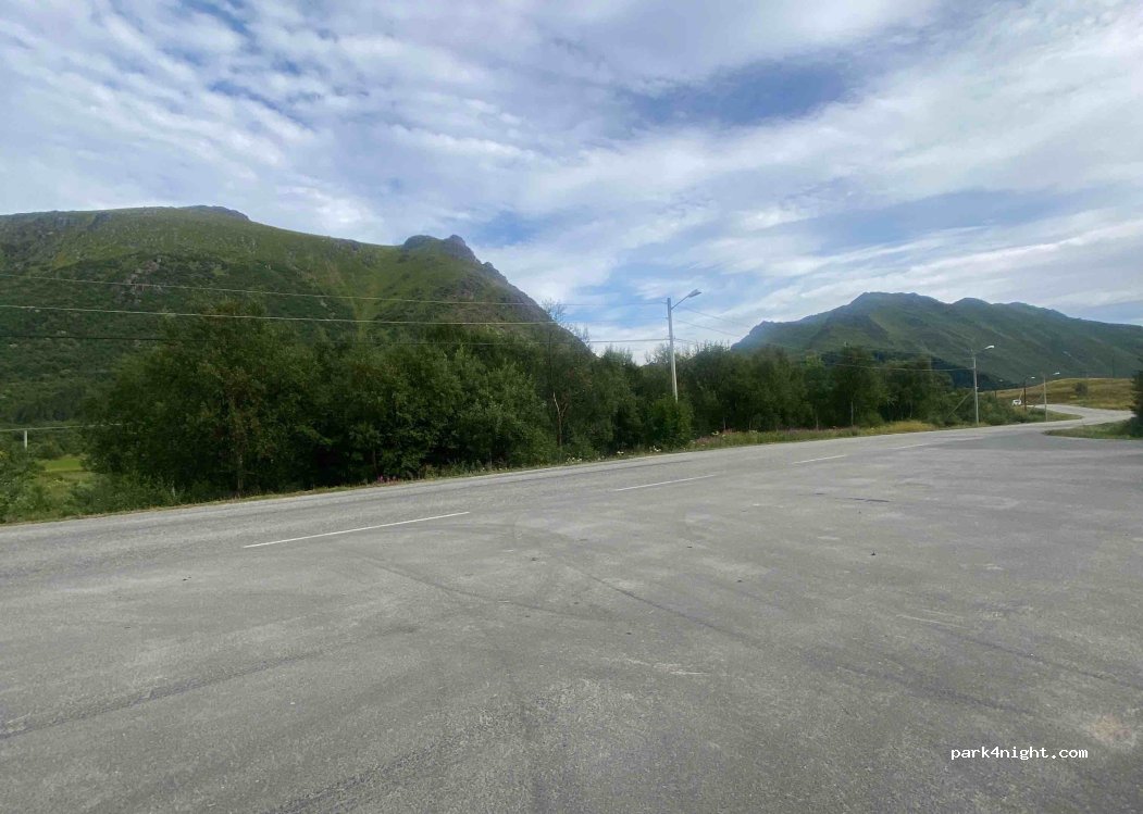 (8370) Leknes - 321 Ramsvikveien — foto