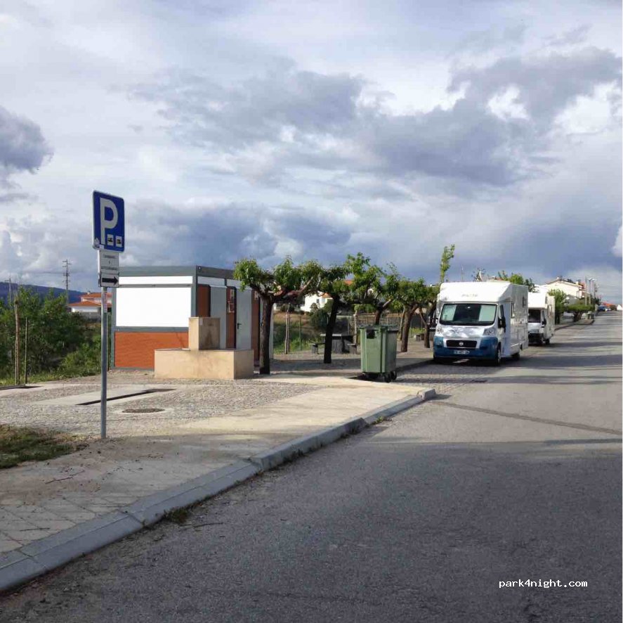 (5150) Vila Nova de Foz Côa - 43 Rua Engenheiro Eugénio Nobre — foto