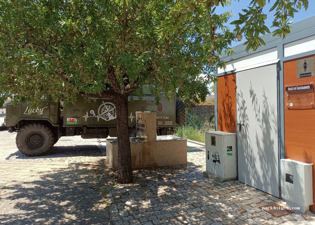(5150) Vila Nova de Foz Côa - 43 Rua Engenheiro Eugénio Nobre — foto 3