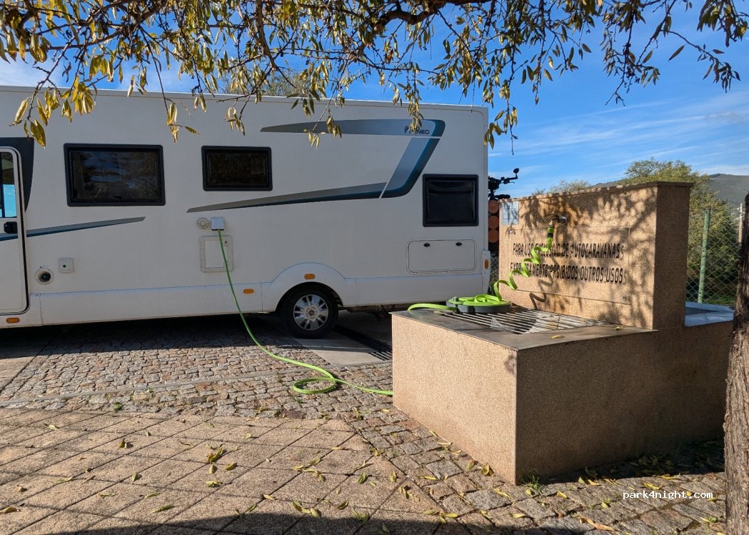 (5150) Vila Nova de Foz Côa - 43 Rua Engenheiro Eugénio Nobre — foto 4