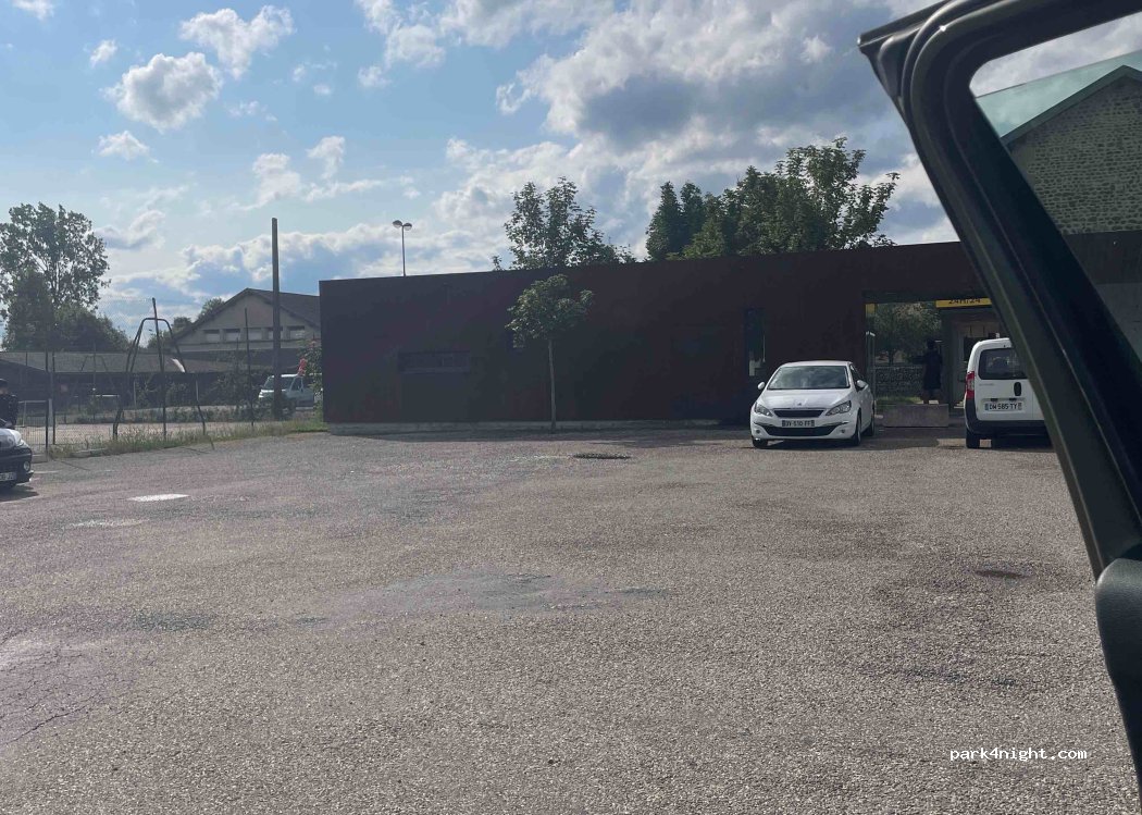 (38940) Roybon - 20 Place du Maquis de Chambarand — foto