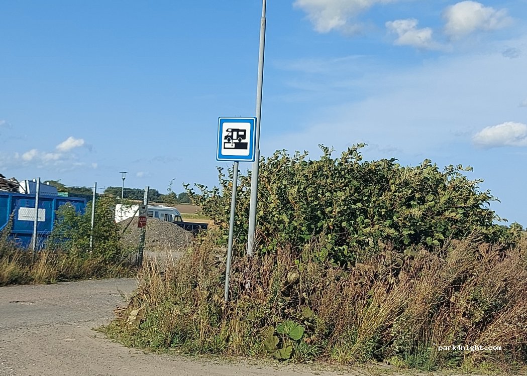(276 60)  - 4 Branteviksvägen — foto 3