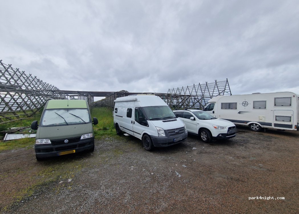 (8312) Henningsvær - 2 Sauøya — foto 3