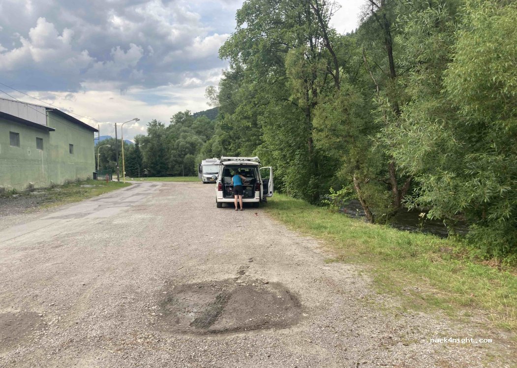 (034 03) Ružomberok - 74 Družstevná — foto 3