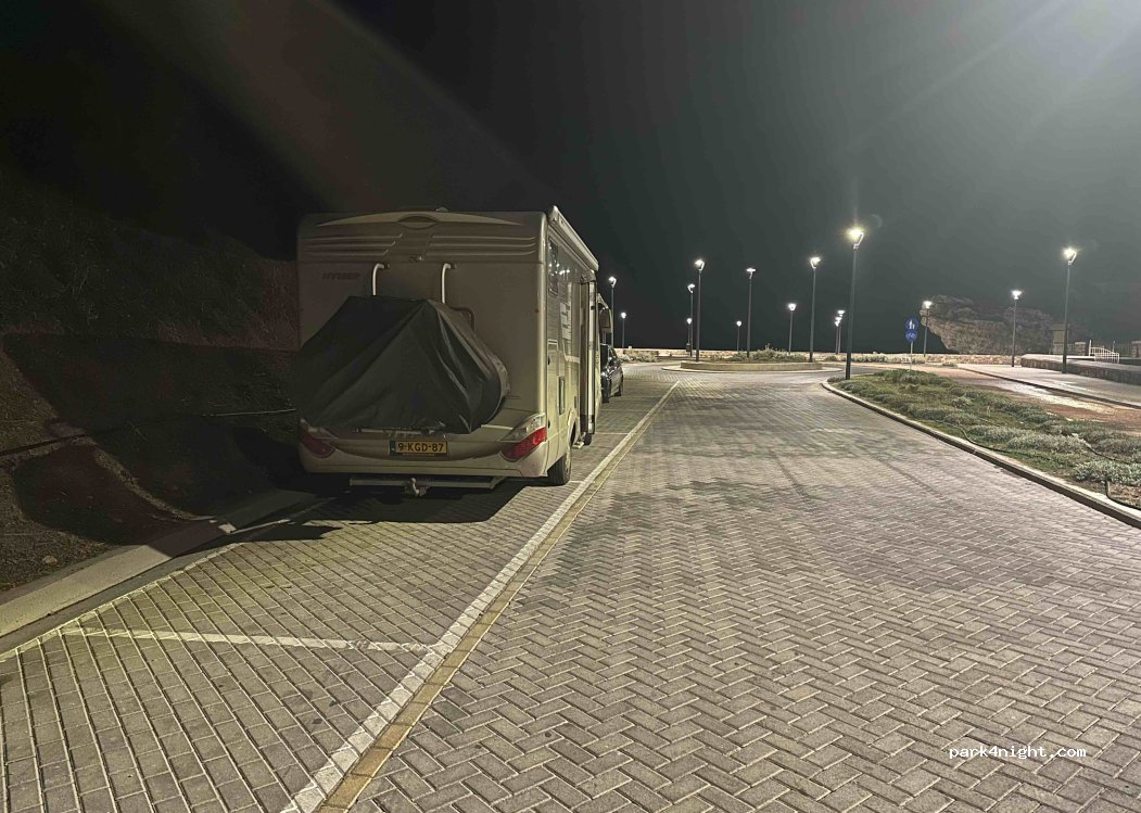 (811 00) Lesvos - Leoforos Ethnikis Antistasis — foto 2