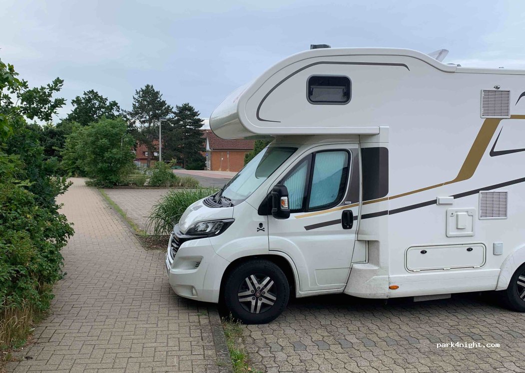 (30900) Wedemark - 3 Am Roye-Platz — foto 2