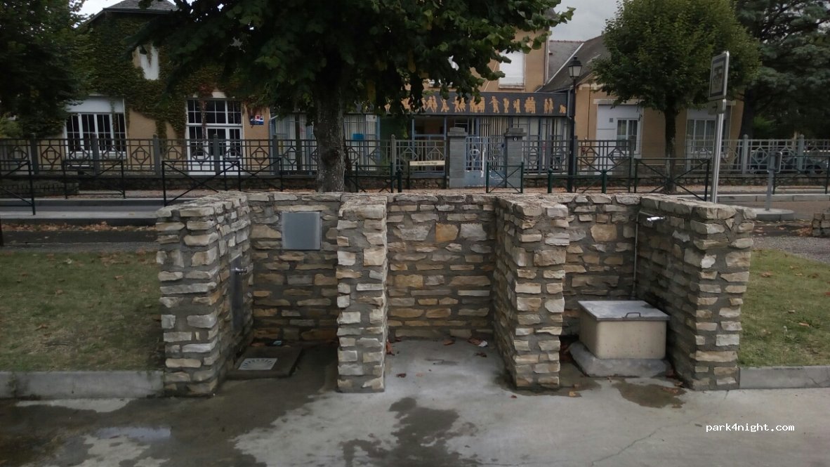 (49160) Longué-Jumelles - 10 Rue du Pré des Grilles — foto 3