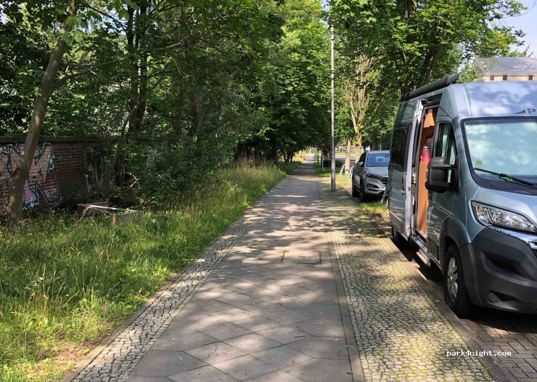 (12681) Berlin - 13 Wiesenburger Weg — foto 2