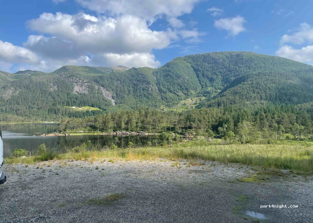 (5983) Haugsvær - Sekundær Fylkesveg 379 — foto