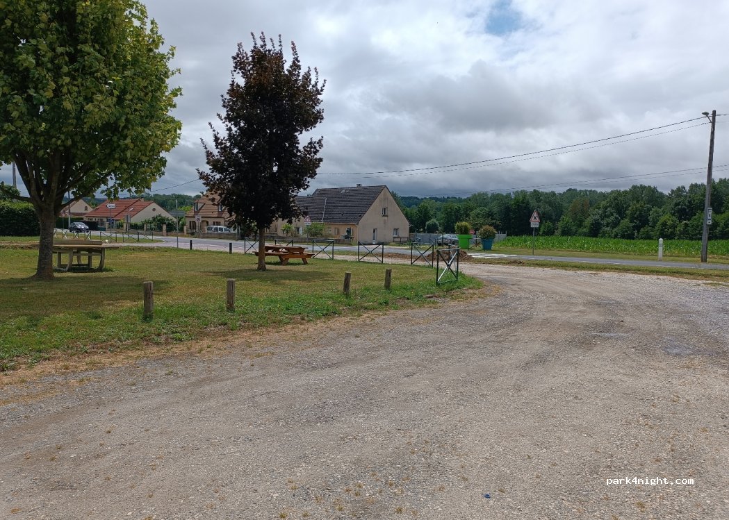 (51170) Faverolles-et-Coëmy - 25 Rue de Fismes — foto 2