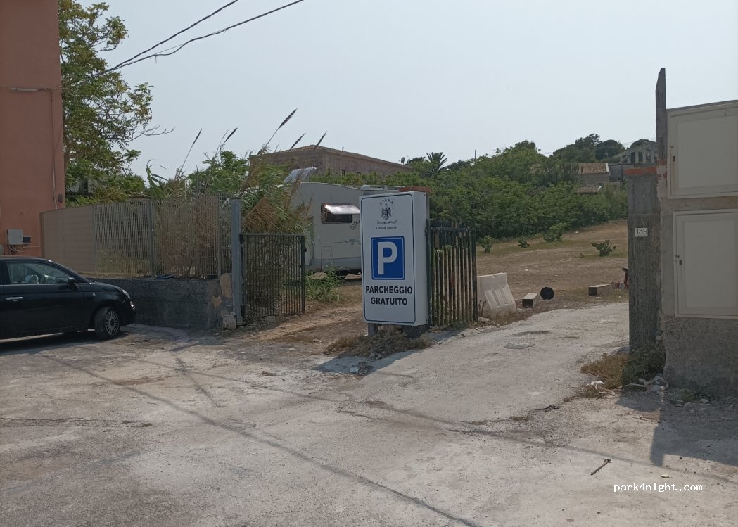 (96011) Augusta - 133 Via San Elena — foto