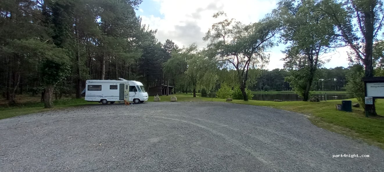 (37130) Coteaux-sur-Loire - Unnamed Road — foto 2