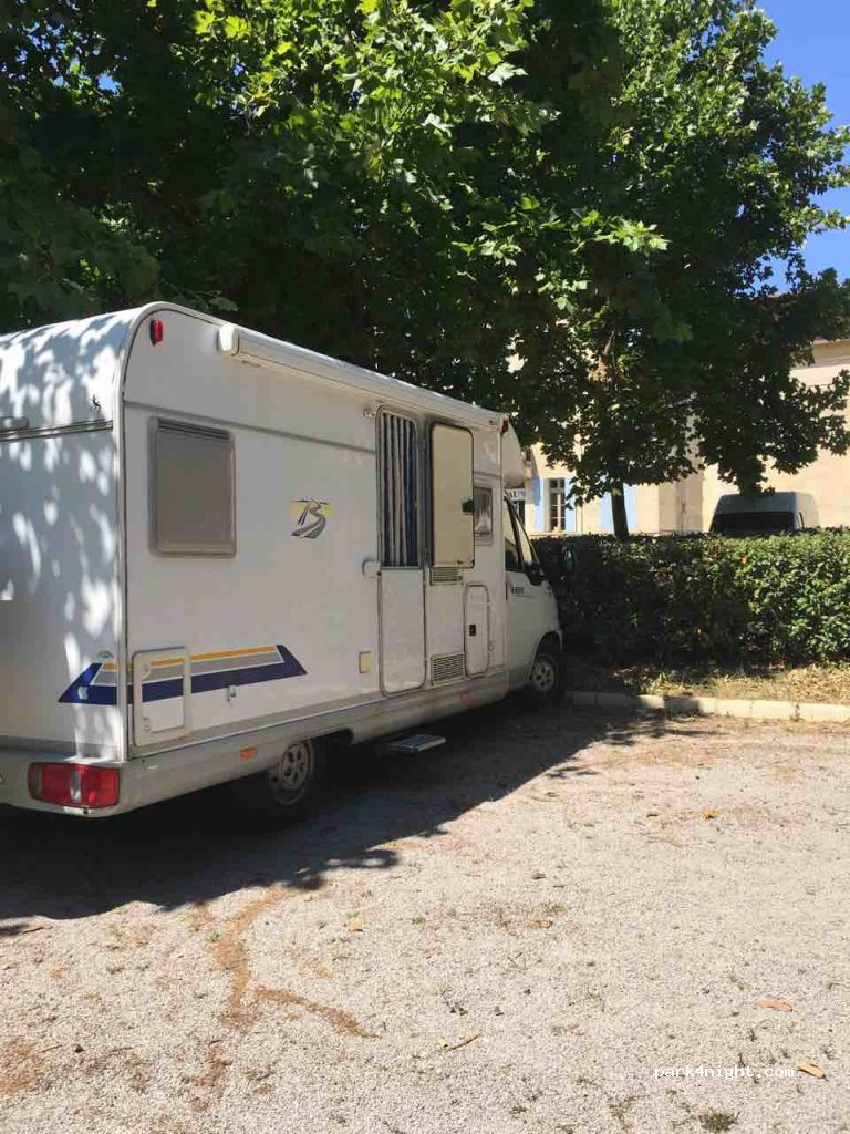 (84240) Ansouis - Route de Villelaure — foto 3