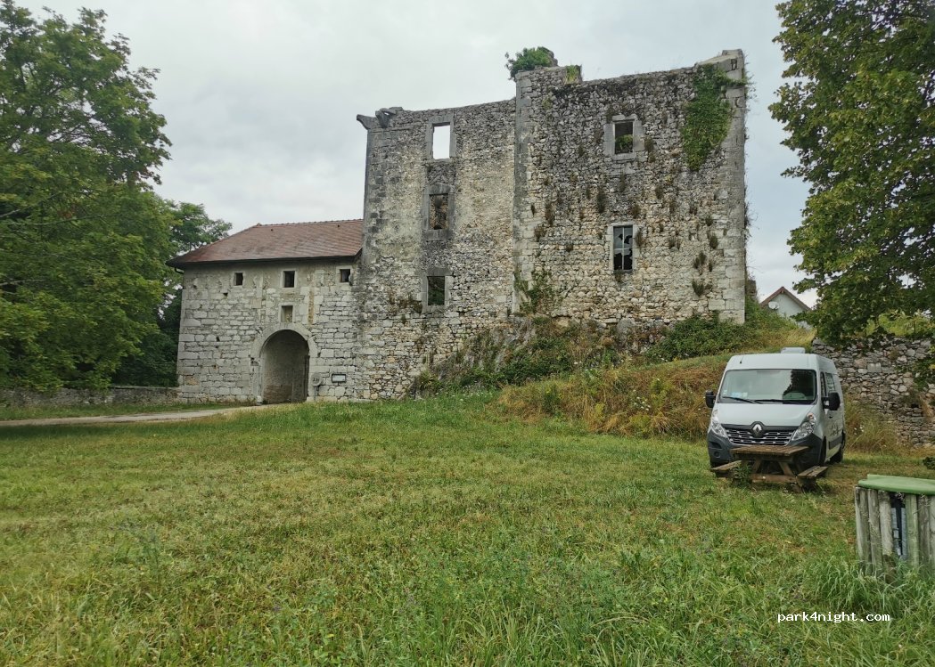 (01350) Cressin-Rochefort - 144 Chemin du Château — foto