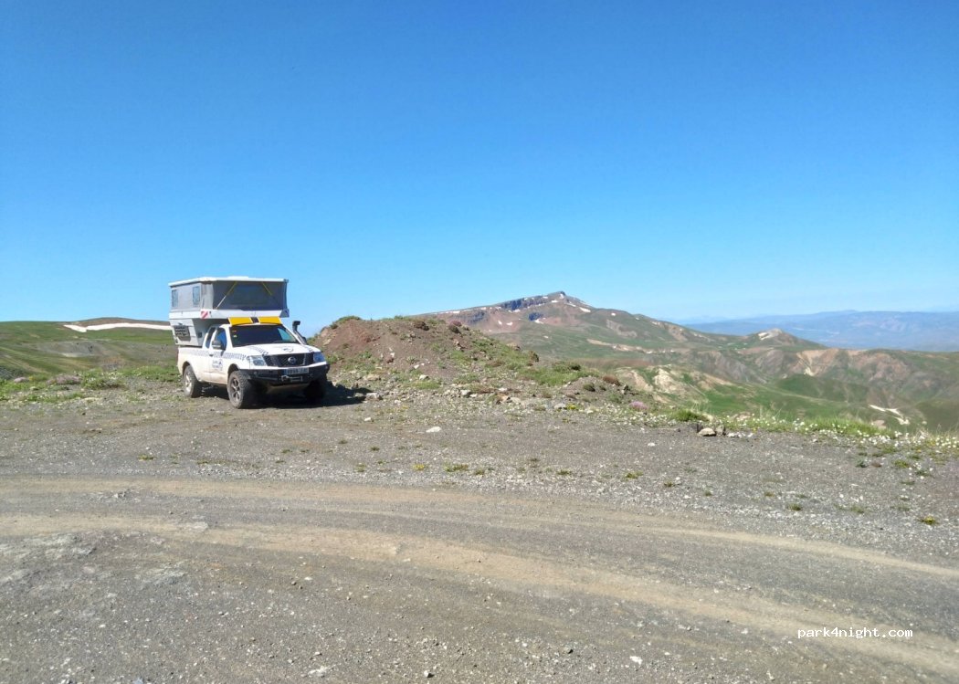 (25070) Palandöken - Unnamed Road — foto