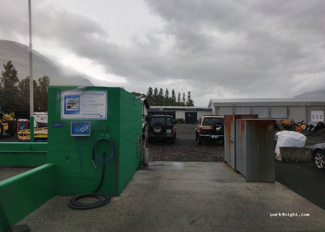 (730) Reyðarfjörður - 33 Stekkjarbrekka — foto